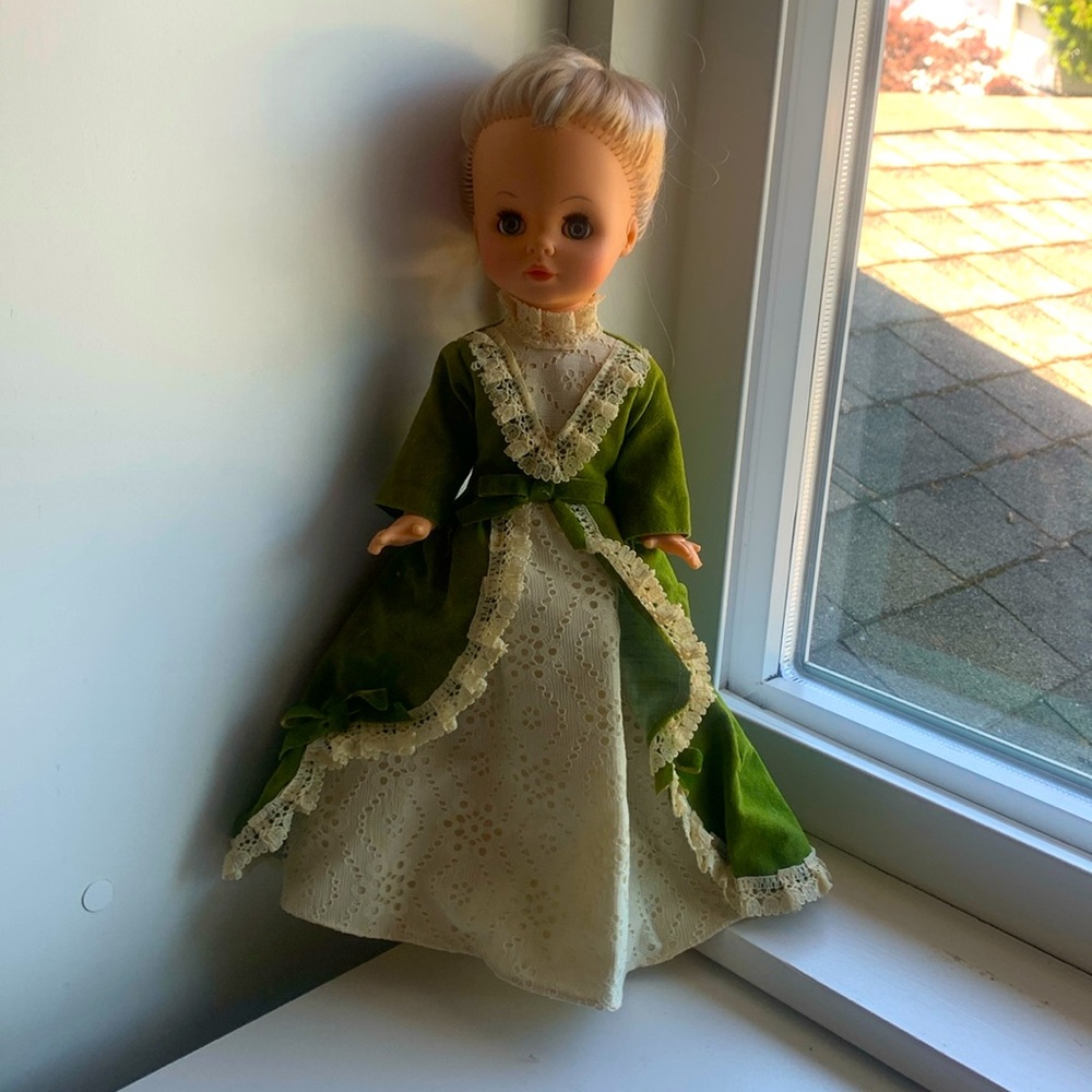 Vintage specialty doll (circa 1980’s)